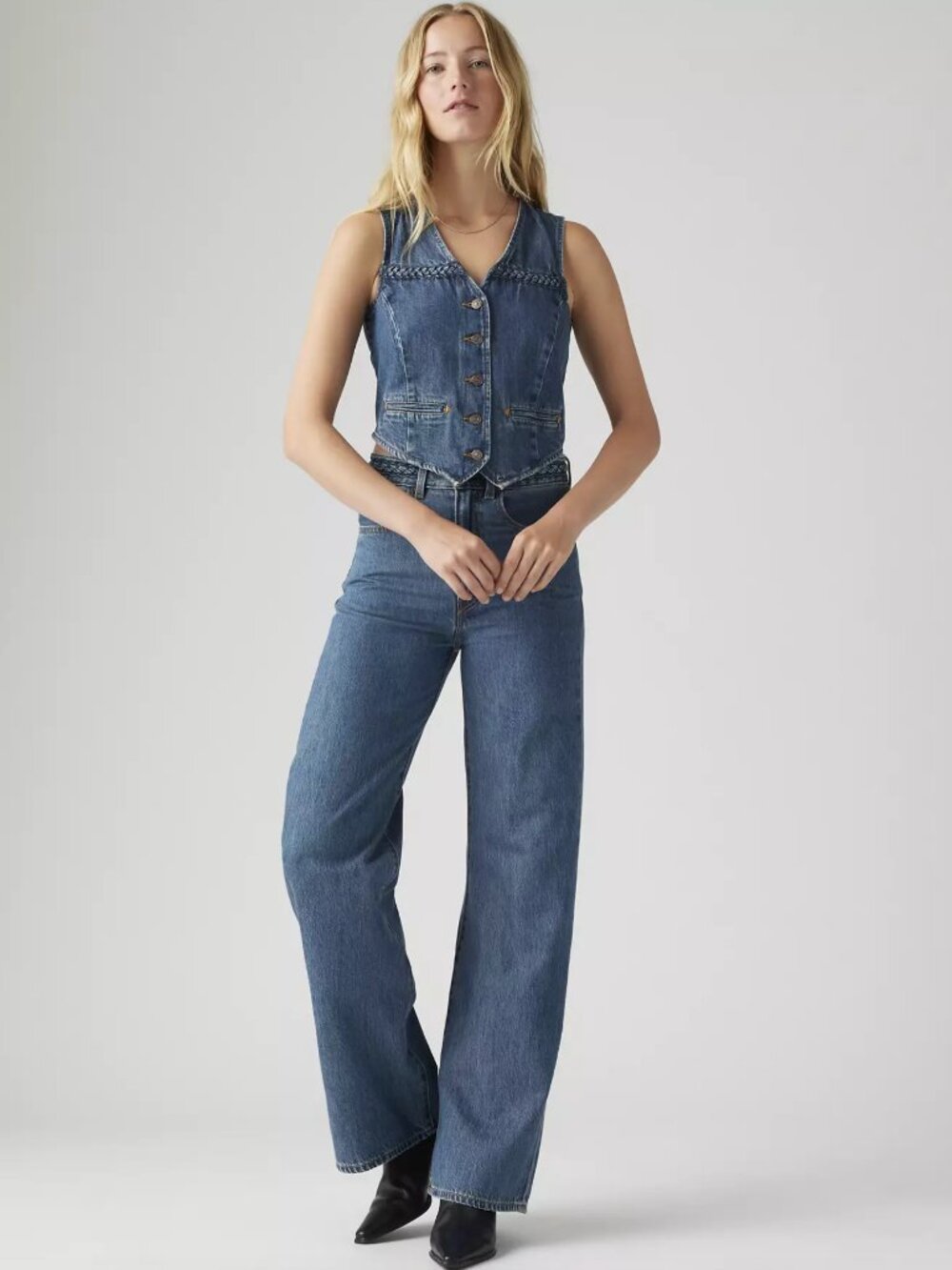 Levi's Premium Women Big Yikes Ribcage Wide Leg Braided Jeans Size 28 or 29 NWT